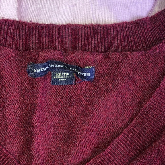 sweater - Picture 2 of 3